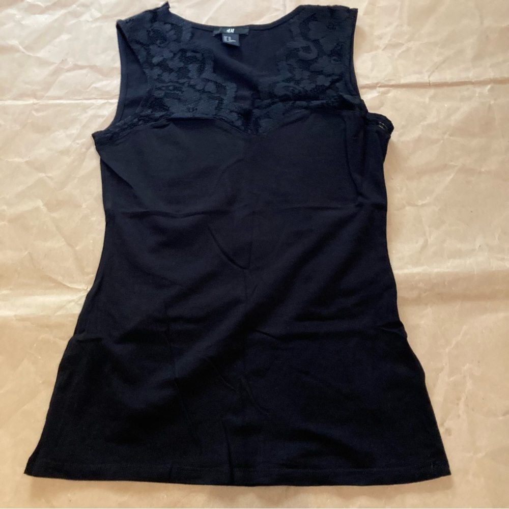 H&M top - Picture 9 of 10